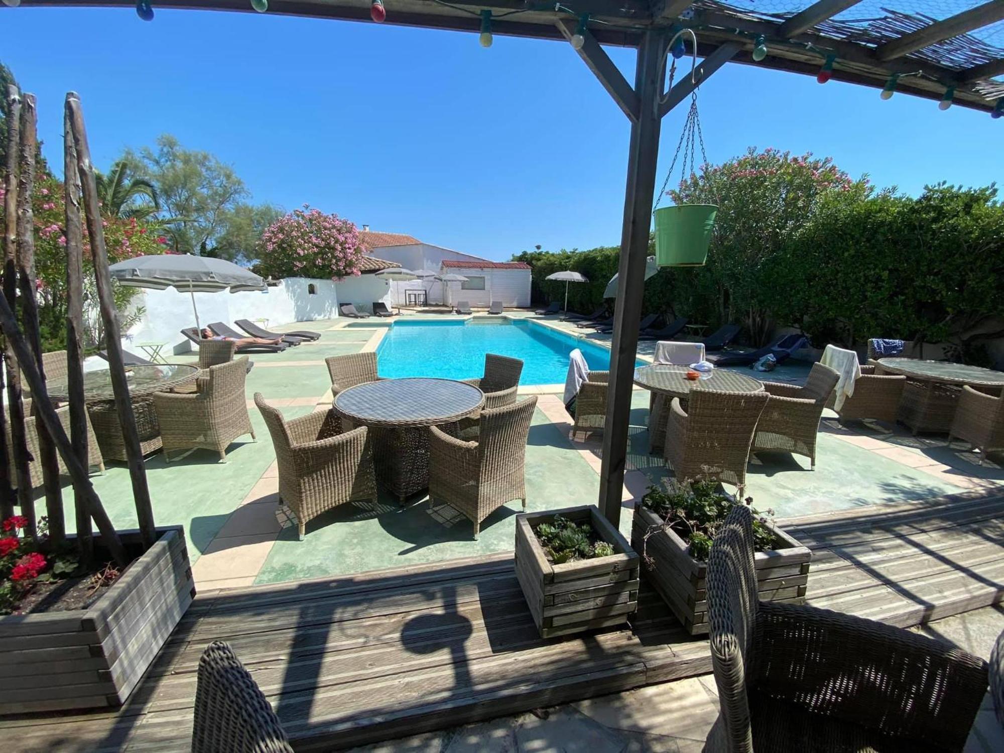 Mas Des Salicornes Hotel Saintes-Maries-de-la-Mer Exterior photo