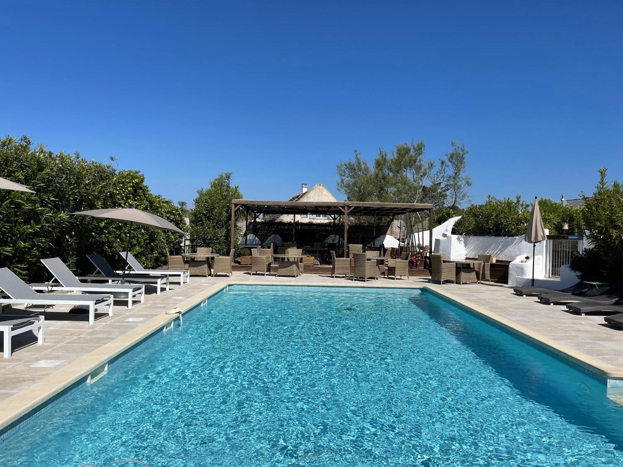 Mas Des Salicornes Hotel Saintes-Maries-de-la-Mer Exterior photo