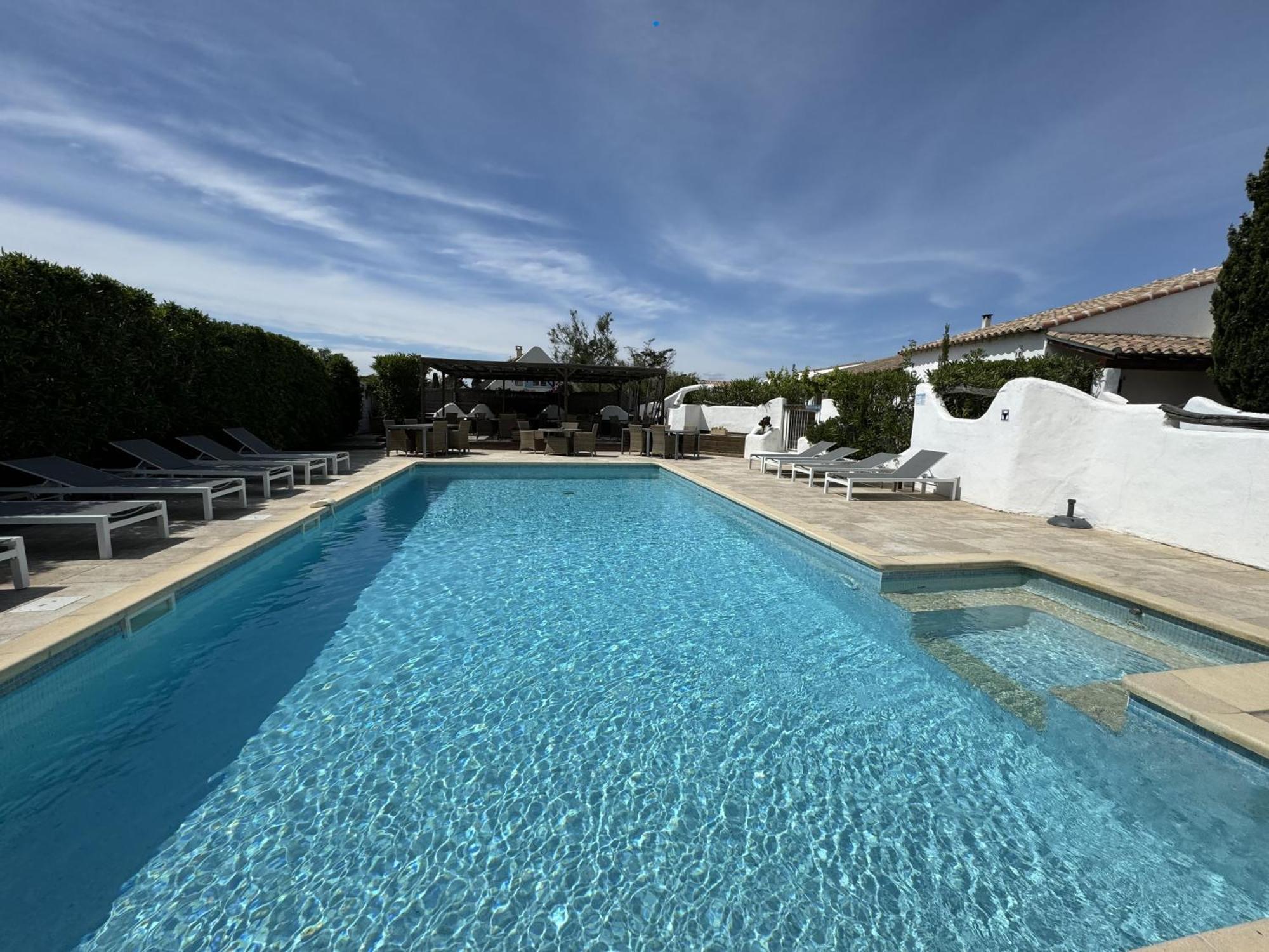 Mas Des Salicornes Hotel Saintes-Maries-de-la-Mer Exterior photo